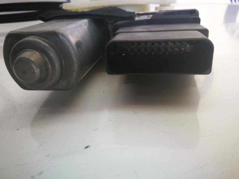 Recambio de elevalunas trasero derecho para seat altea (5p1) reference referencia OEM IAM 5P0839402  18 PINS