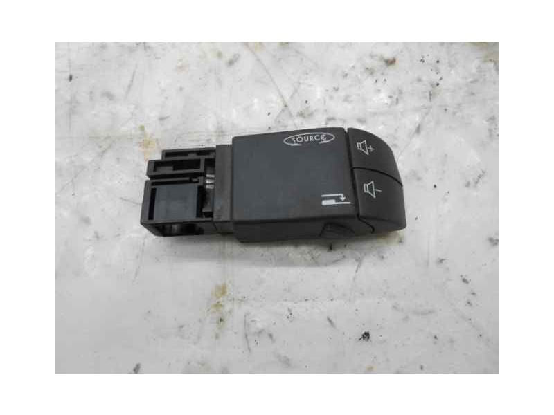 Recambio de mando radio para renault laguna ii (bg0) confort dynamique referencia OEM IAM 7701049643  