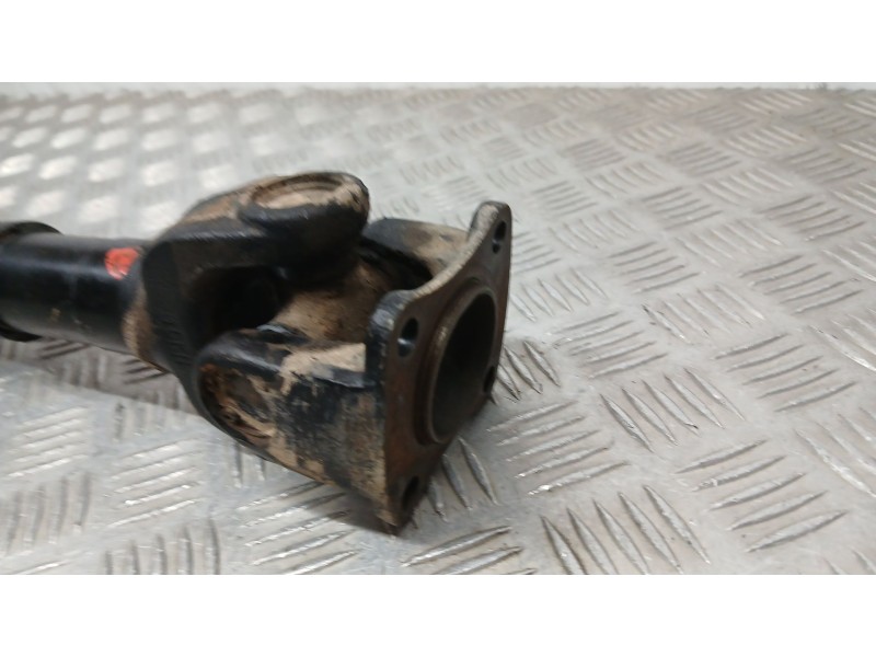 Recambio de transmision central para nissan terrano/terrano.ii (r20) tdi 4wd referencia OEM IAM 372002X800 DELANTERA DELANTERA