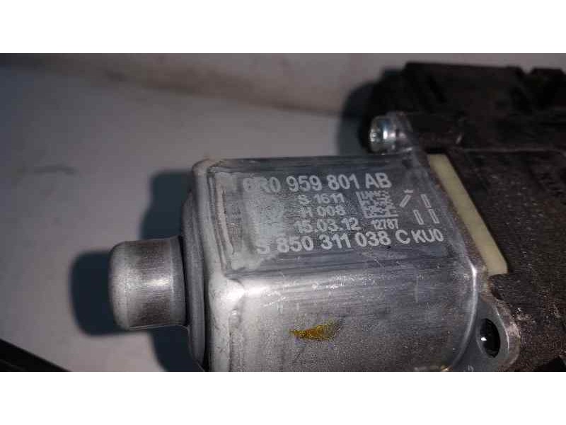 Recambio de elevalunas delantero izquierdo para volkswagen polo (6r1) advance bluemotion referencia OEM IAM  10 PINS ELECTRICO