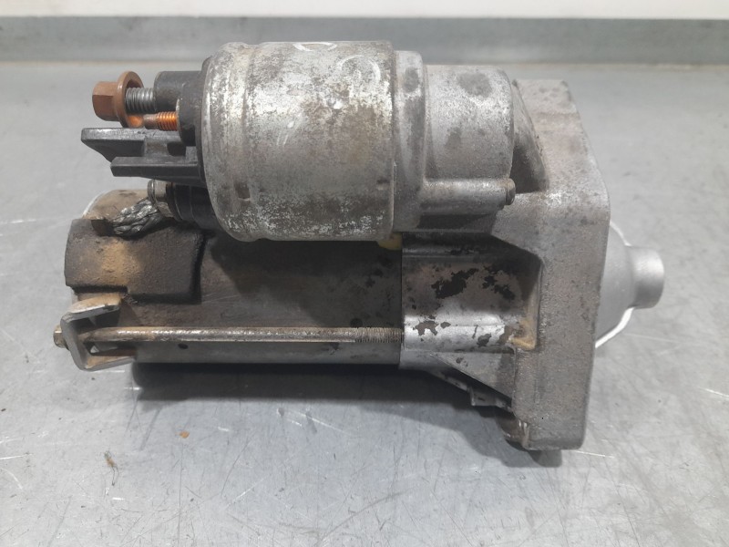 Recambio de motor arranque para renault clio iii (br0/1, cr0/1) 1.5 dci referencia OEM IAM 233003329R  