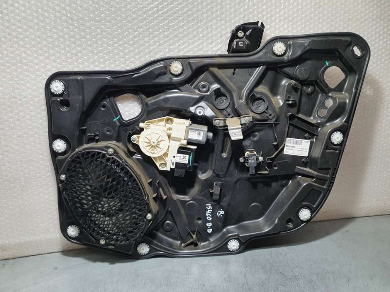 Recambio de elevalunas delantero derecho para jeep renegade dawn of justice 4x2 referencia OEM IAM 520651430 C46786107 BROSE ELE