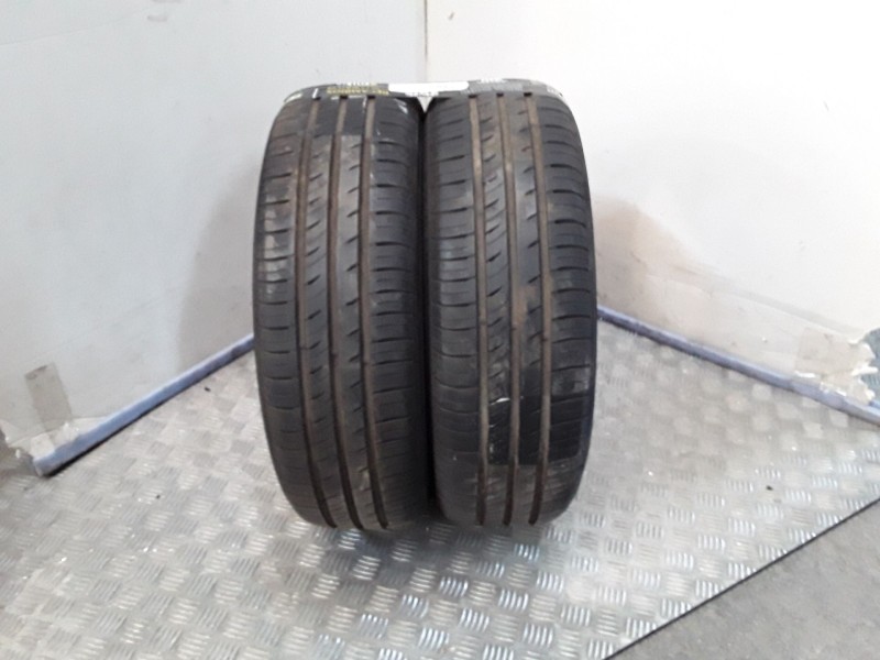 Recambio de neumatico pareja para neumaticos reutilizados - referencia OEM IAM 185651588T KUMHO 185/65/15/88T
