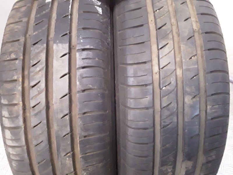 Recambio de neumatico pareja para neumaticos reutilizados - referencia OEM IAM 185651588T KUMHO 185/65/15/88T