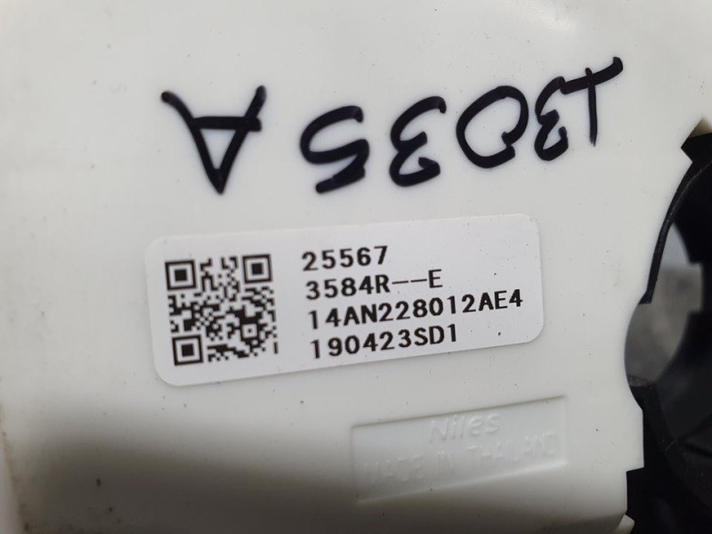 Recambio de mando luces y limpia para renault megane iv berlina 5p life referencia OEM IAM 255673584R  