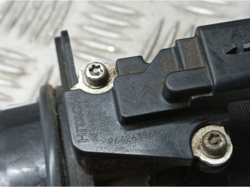 Recambio de caudalimetro para peugeot 5008 active referencia OEM IAM 9662635680 AFH6038 HITACHI