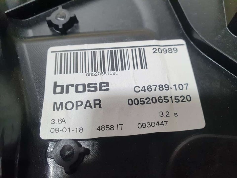Recambio de elevalunas delantero izquierdo para jeep renegade dawn of justice 4x2 referencia OEM IAM 520651520 C46789107 BROSE E