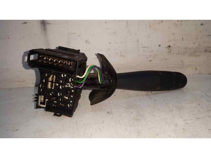 Recambio de mando luces para renault clio ii fase ii (b/cb0) 1.5 dci diesel referencia OEM IAM   