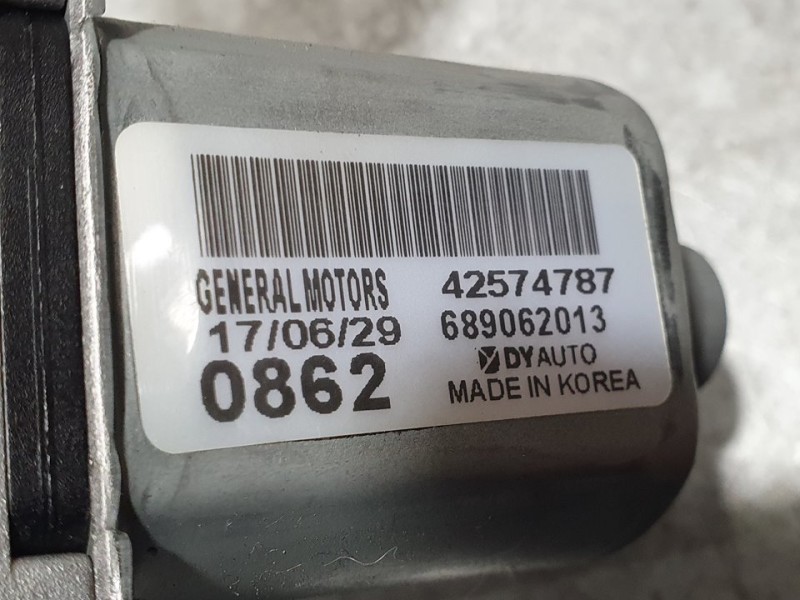 Recambio de motor limpia trasero para opel karl edition referencia OEM IAM 42574787 689062013 