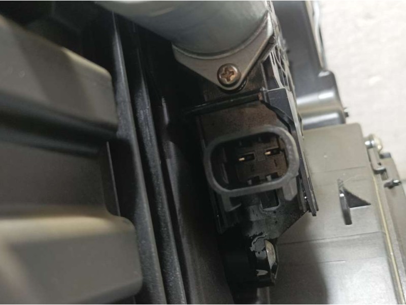 Recambio de elevalunas trasero izquierdo para jeep renegade dawn of justice 4x2 referencia OEM IAM C46791104 520651570 ELECTRICO