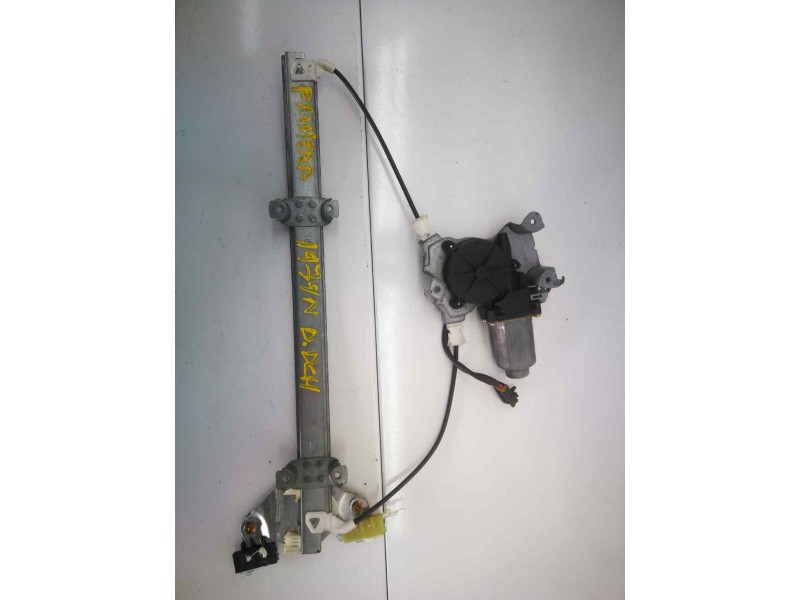 Recambio de elevalunas delantero derecho para nissan primera berlina (p11) slx referencia OEM IAM 400600T1 400600T1 DOS PINS