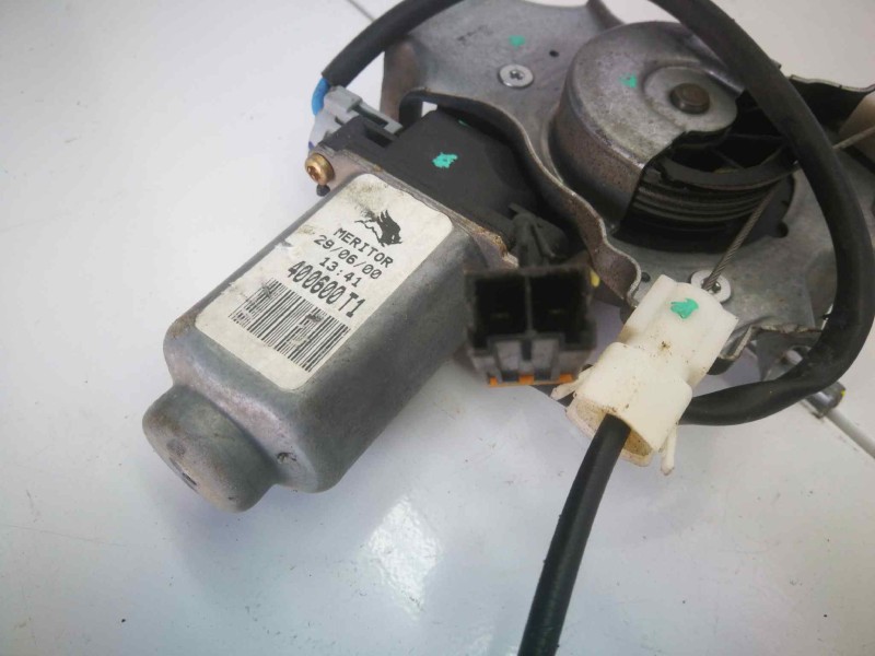 Recambio de elevalunas delantero derecho para nissan primera berlina (p11) slx referencia OEM IAM 400600T1 400600T1 DOS PINS