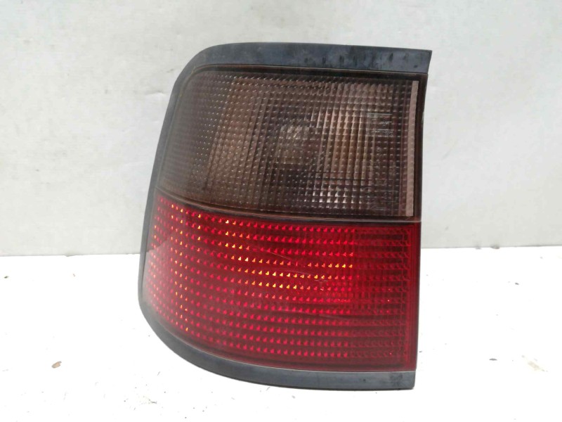 Recambio de piloto trasero izquierdo para citroën xantia break 1.9 td sensation referencia OEM IAM   EXTERIOR RANCHERA