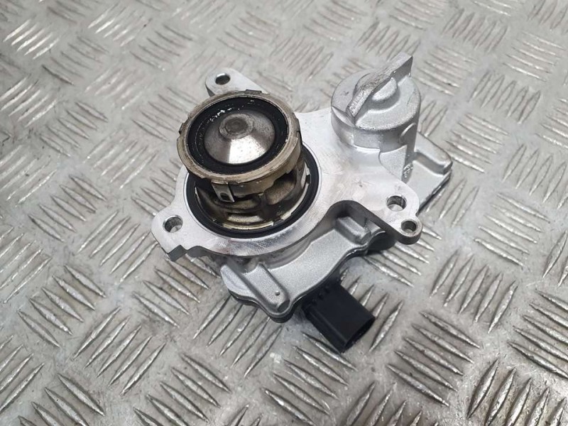 Recambio de valvula egr para volkswagen t-roc bluemotion referencia OEM IAM 05L131501 VALEO 