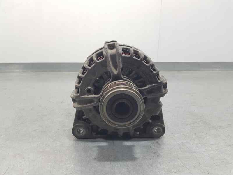 Recambio de alternador para nissan qashqai (j11) acenta referencia OEM IAM 231004EA0A  BOSCH