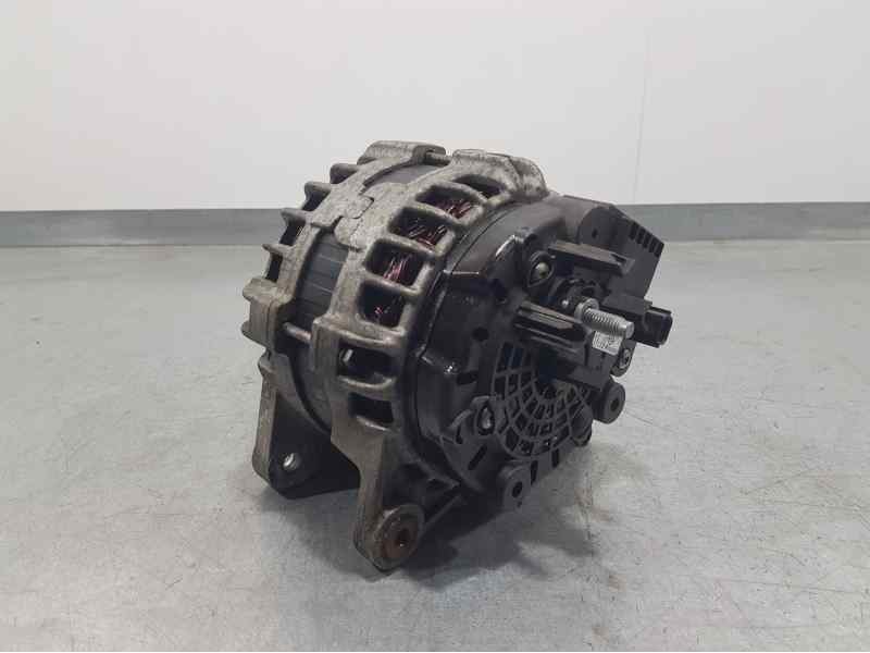 Recambio de alternador para nissan qashqai (j11) acenta referencia OEM IAM 231004EA0A  BOSCH