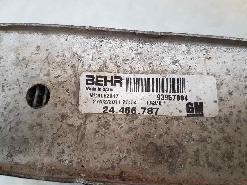 Recambio de intercooler para opel combo (corsa c) familiar referencia OEM IAM 24466787 93957004 BEHR