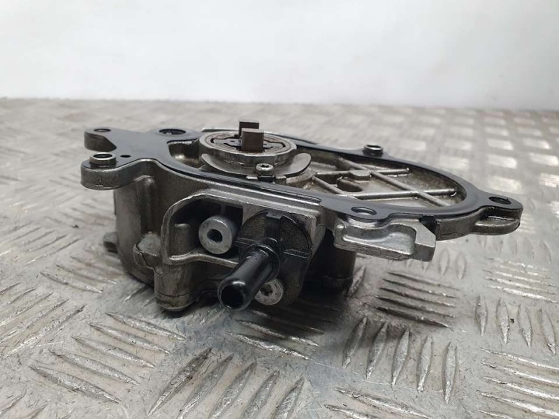 Recambio de depresor freno / bomba vacio para volkswagen t-roc bluemotion referencia OEM IAM 05L145100  