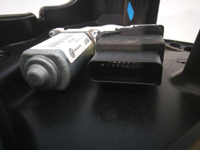 Recambio de elevalunas trasero derecho para seat leon (1p1) 1.9 tdi referencia OEM IAM 1K0959704G  18 PINS