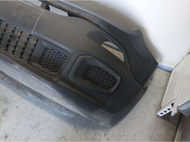 Recambio de paragolpes delantero para jeep renegade dawn of justice 4x2 referencia OEM IAM 735598589  