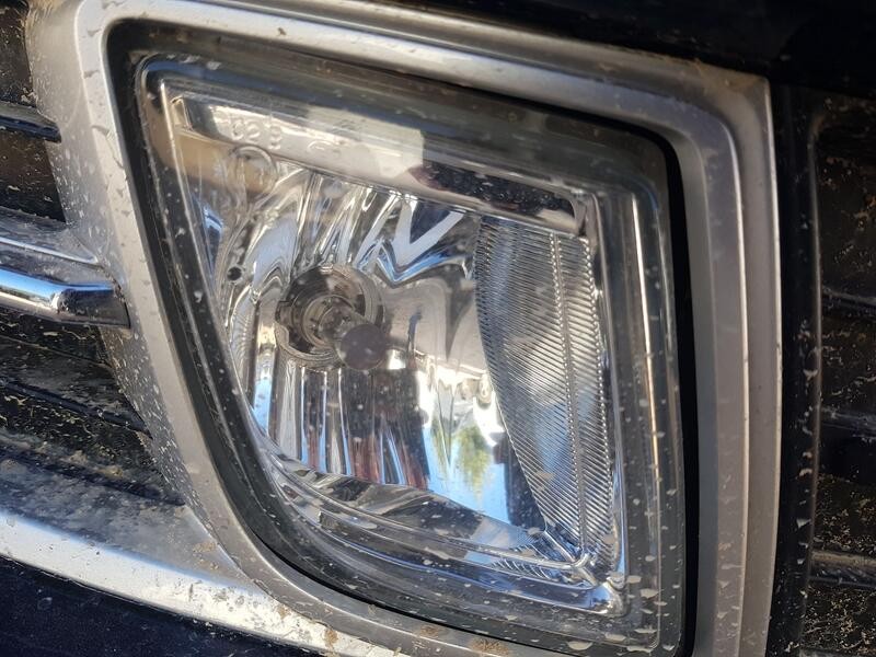 Recambio de faro antiniebla derecho para mazda 6 sedán (gh) 1.8 mzr referencia OEM IAM GS1D51690B  