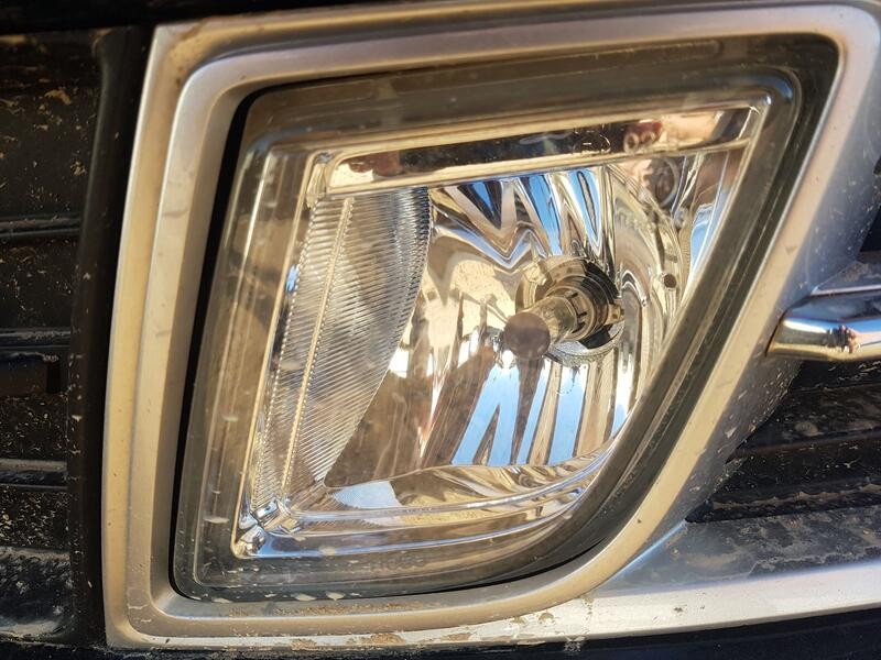 Recambio de faro antiniebla izquierdo para mazda 6 sedán (gh) 1.8 mzr referencia OEM IAM GS1D51680B  