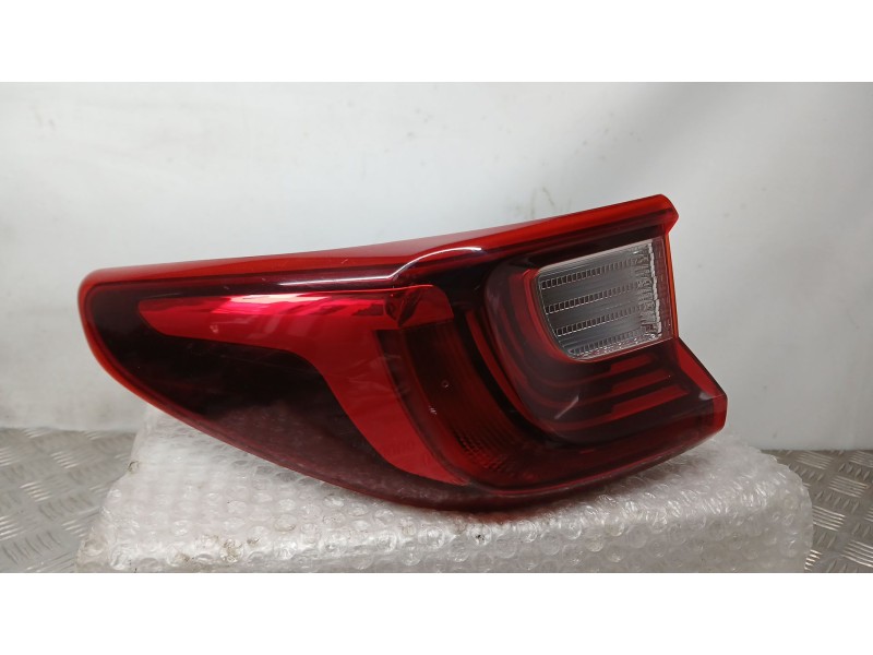 Recambio de piloto trasero izquierdo exterior para kia stonic (yb) 1.0 t-gdi referencia OEM IAM 92401H8400 ROZADO 92401H8