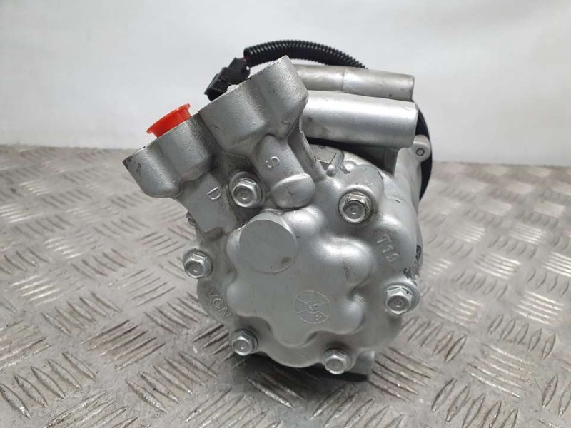 Recambio de compresor aire acondicionado para dacia lodgy ambiance referencia OEM IAM 20222460  