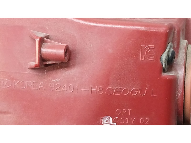 Recambio de piloto trasero izquierdo exterior para kia stonic (yb) 1.0 t-gdi referencia OEM IAM 92401H8400 ROZADO 92401H8
