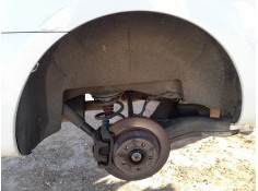 PLASTICO PASE RUEDA TRAS. DCH. A4476840677 