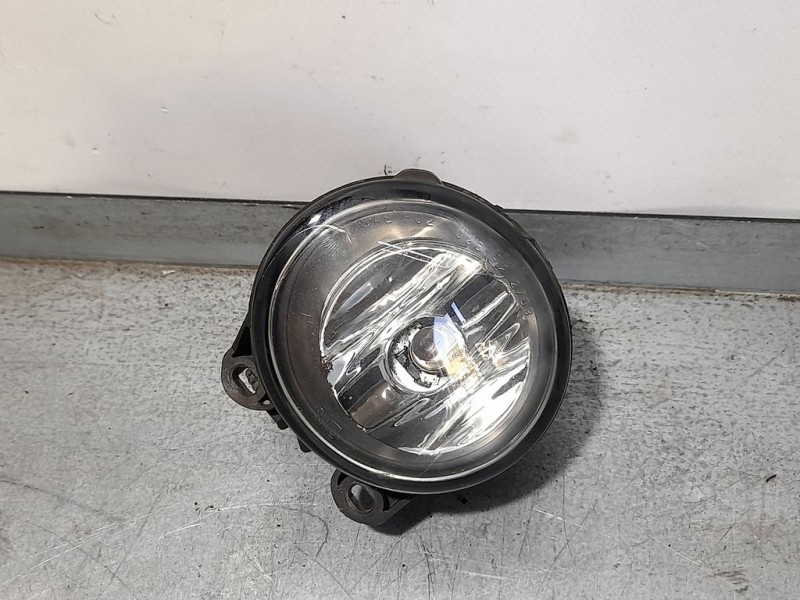 Recambio de faro antiniebla izquierdo para bmw x5 (e53) 3.0d referencia OEM IAM 6920885 89202951 VALEO