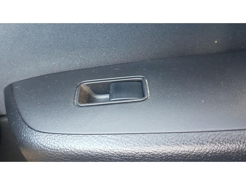 Recambio de mando elevalunas delantero derecho para mazda 6 sedán (gh) 1.8 mzr referencia OEM IAM GS1D66370  