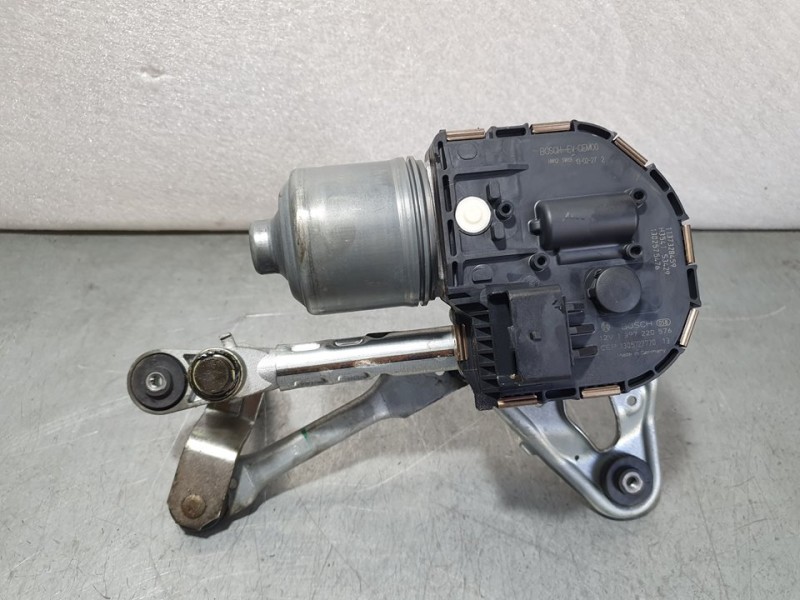 Recambio de motor limpia delantero para peugeot 3008 style referencia OEM IAM 9671062180 3397021288 BOSCH IZQUIERDO