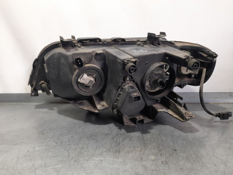 Recambio de faro derecho para bmw x5 (e53) 3.0d referencia OEM IAM 63127164442  PULIR
