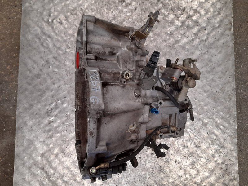 Recambio de caja cambios para nissan x-trail (t30) comfort referencia OEM IAM 321008H800  6VELOCIDADES