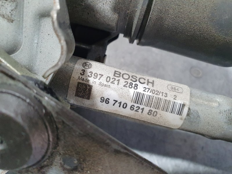 Recambio de motor limpia delantero para peugeot 3008 style referencia OEM IAM 9671062180 3397021288 BOSCH IZQUIERDO