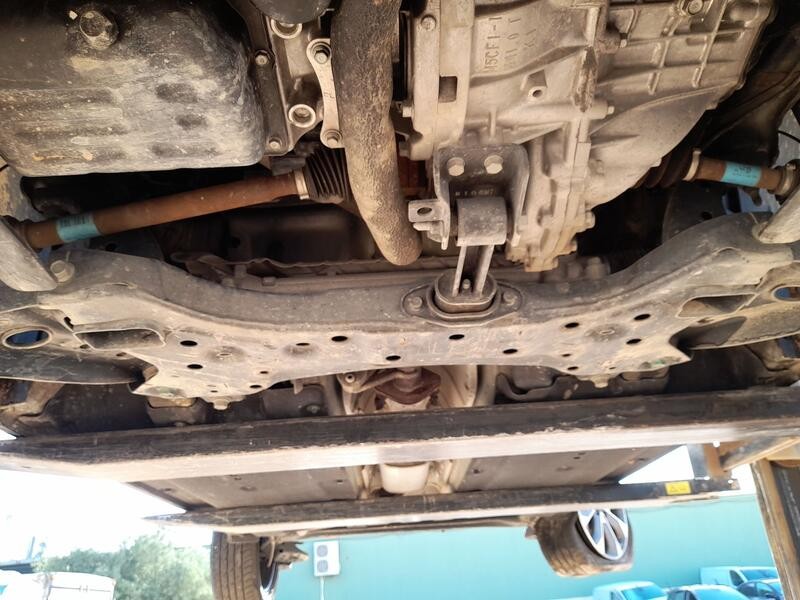 Recambio de puente delantero para kia stonic (yb) 1.0 t-gdi referencia OEM IAM 62400H8510  