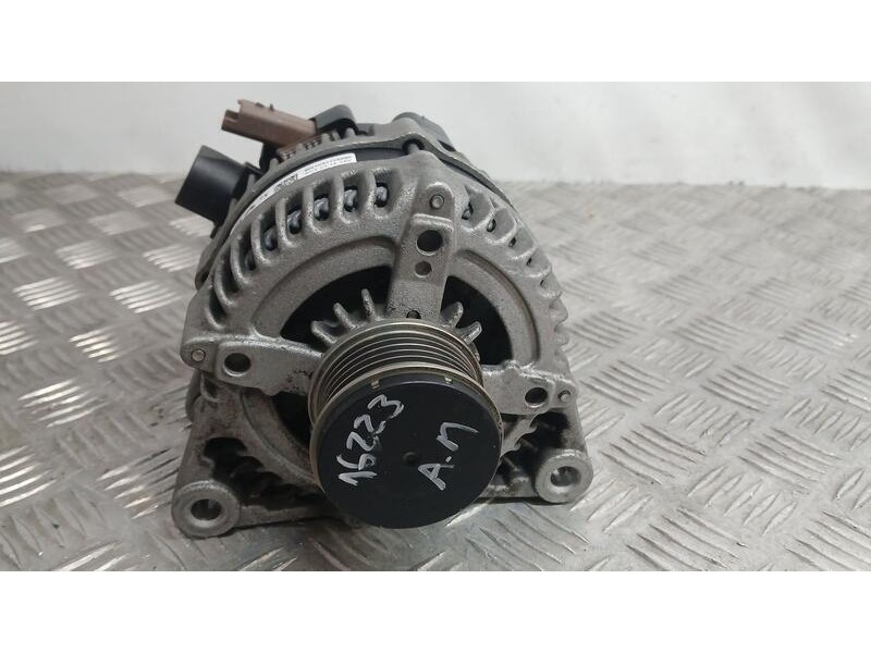 Recambio de alternador para peugeot 3008 active referencia OEM IAM 9820893880 DENSO 1042119580