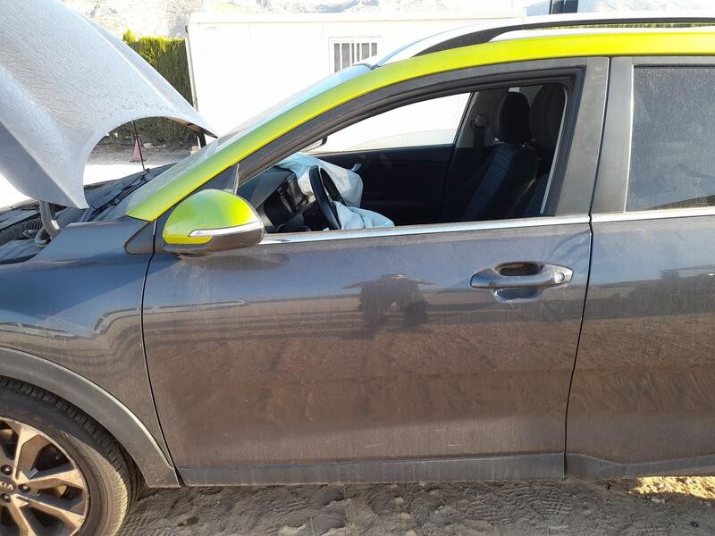 Recambio de puerta delantera izquierda para kia stonic (yb) 1.0 t-gdi referencia OEM IAM 76003H8401  