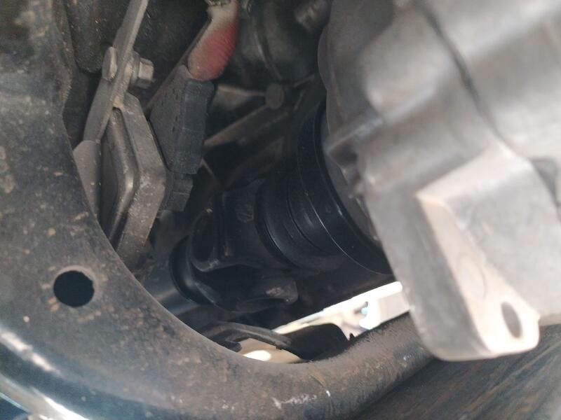 Recambio de transmision central para bmw x5 (f15) xdrive 40d referencia OEM IAM 2620942590  DELANTERA