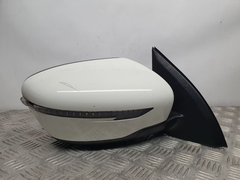Recambio de retrovisor derecho para nissan qashqai (j11) acenta referencia OEM IAM 20805002  ELECTRICO TOCADO