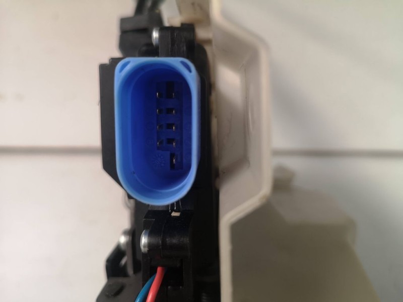 Recambio de cerradura puerta delantera izquierda para volkswagen touran (1t2) advance referencia OEM IAM 8 PINS  