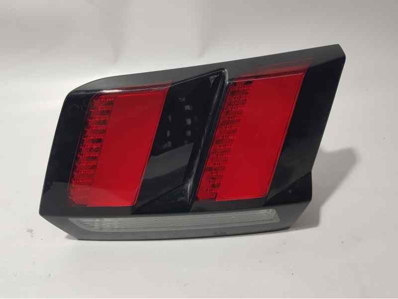 Recambio de piloto trasero derecho para peugeot 3008 gt line referencia OEM IAM 9810477780  INTERIOR POCO ROZADO