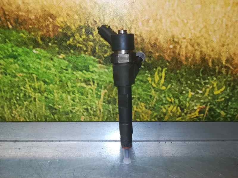 Recambio de inyector para renault megane ii berlina 3p 1.9 dci diesel fap referencia OEM IAM 0445110110B 8200100272 BOSCH