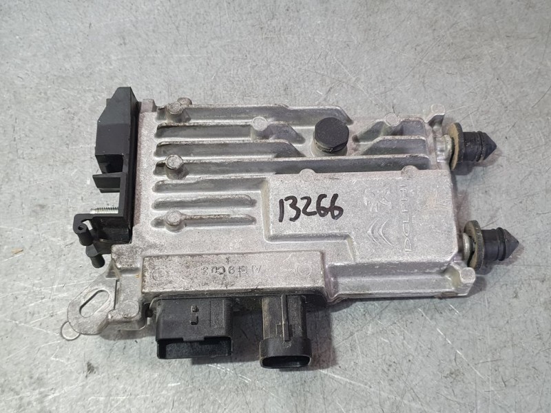 Recambio de centralita start / stop para citroën c4 space tourer pure tech referencia OEM IAM 9819598180 28535617 DELPHI