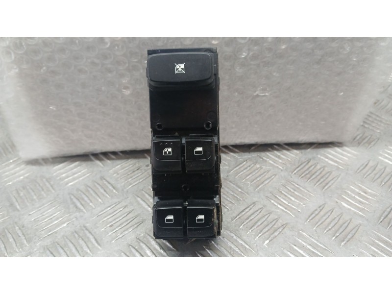 Recambio de mando elevalunas delantero izquierdo para kia stonic (yb) 1.2 cvvt referencia OEM IAM 93570H8100WK  