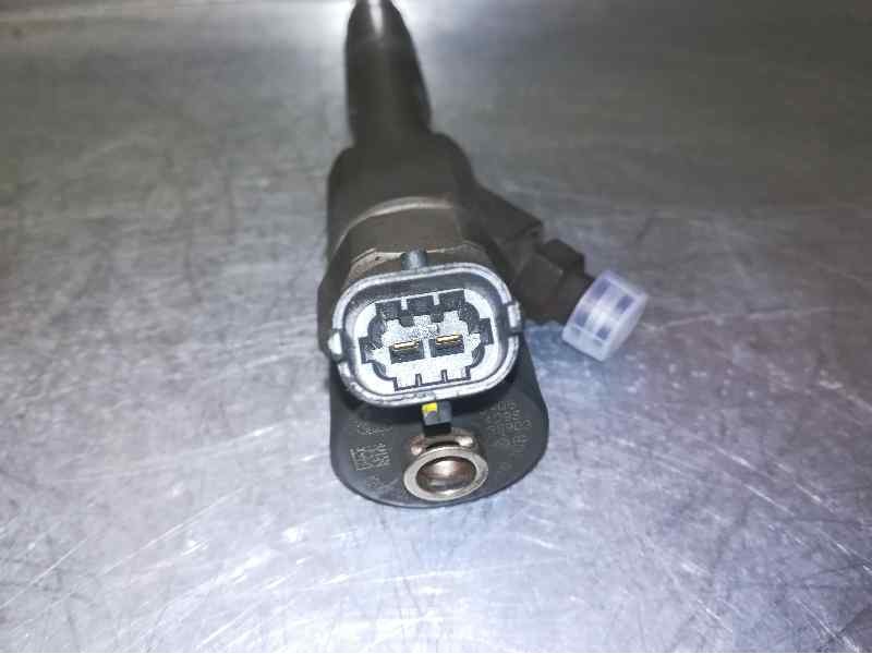 Recambio de inyector para renault megane ii berlina 3p 1.9 dci diesel fap referencia OEM IAM 0445110110B 8200100272 BOSCH