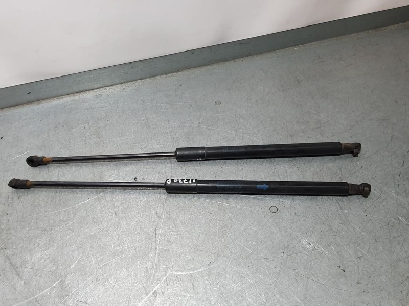 Recambio de amortiguadores maletero / porton para peugeot 108 active referencia OEM IAM 689500H040  190N