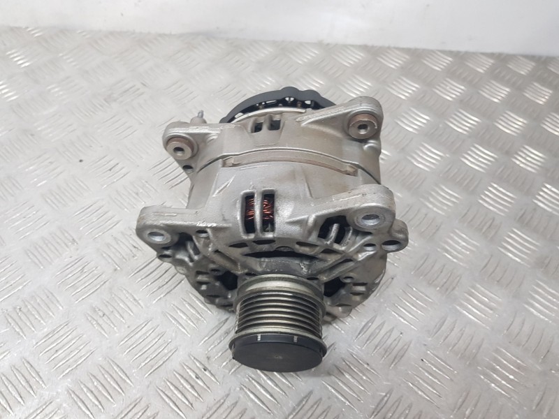 Recambio de alternador para volkswagen touran (1t3) 1.6 tdi referencia OEM IAM 03L903023  
