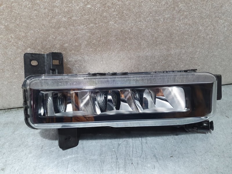 Recambio de faro antiniebla derecho para bmw serie 2 gran coupe (f44) 220d aventage 4p referencia OEM IAM 743378809 11321020000 